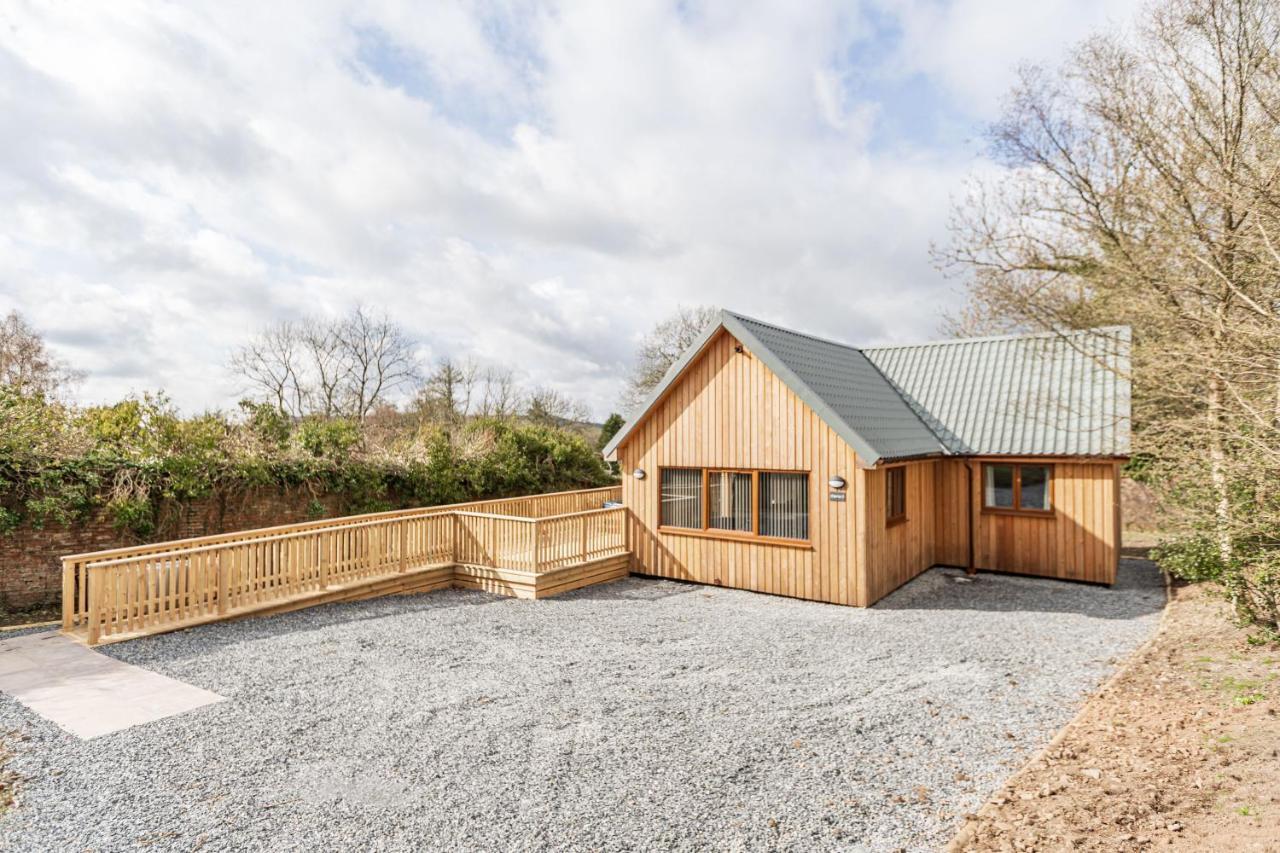 Osprey Lodge 1 With Hot Tub Newton Stewart Exterior photo